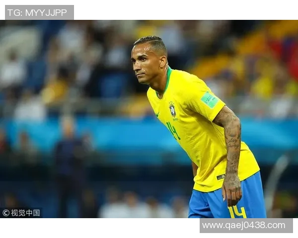 达尼洛：从新星崛起到足球场上的全能战士之路